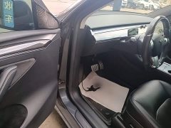 Tesla Model Y Performance All-Wheel Drive - ფოტო 15
