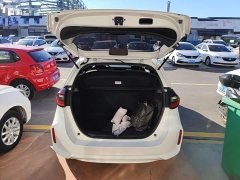 Honda Fit 1.5L CVT Trend Edition - ფოტო 18