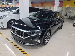 Volkswagen Passat Outstanding Edition 380TSI Dragon Ascendant Version - фото 1