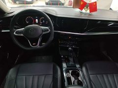 Volkswagen Passat Outstanding Edition 380TSI Dragon Ascendant Version - фото 9