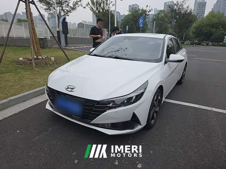 Hyundai Elantra 1.5L CVT Luxury - car from China