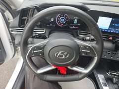 Hyundai Elantra 1.5L CVT Luxury - photo 10