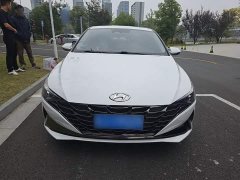 Hyundai Elantra 1.5L CVT Luxury - photo 2