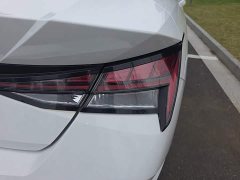 Hyundai Elantra 1.5L CVT Luxury - photo 7