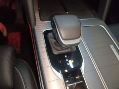 FAW Red Flag HS7 PHEV 2.0T PHEV AWD Flagship Edition 6-Seater - фото 13