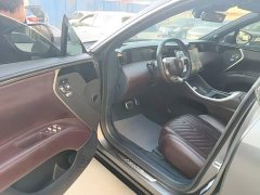 Avatr 11 Extended Range Dual Motor Luxury 5-Seater - фото 15