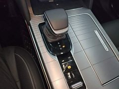 FAW Red Flag HS7 PHEV 2.0T PHEV AWD Flagship Comfort 6-Seater - photo 13