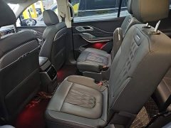 FAW Red Flag HS7 PHEV 2.0T PHEV AWD Flagship Comfort 6-Seater - photo 16