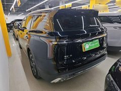 FAW Red Flag HS7 PHEV 2.0T PHEV AWD Flagship Comfort 6-Seater - photo 4