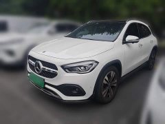 Mercedes-Benz GLA 200 - ფოტო 1