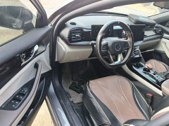 BYD Qin PLUS Glory Edition DM-i 55KM Leading - фото 15