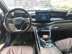 BYD Qin PLUS Glory Edition DM-i 55KM Leading - фото 9