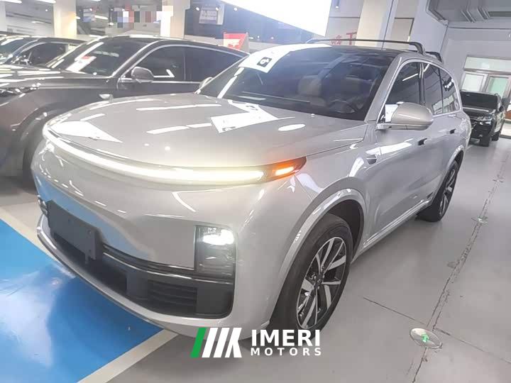 Li Auto L8 Pro