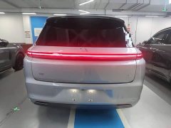 Li Auto L8 Pro - ფოტო 5