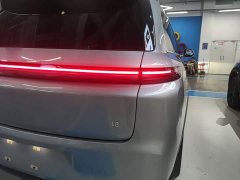 Li Auto L8 Pro - ფოტო 7