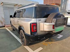 Fangchengbao Leopard 8 Zhiyong Flagship 6-Seater - фото 4