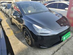 Tesla Model Y Rear-Wheel Drive - photo 3