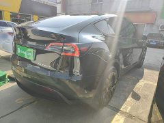 Tesla Model Y Rear-Wheel Drive - photo 6