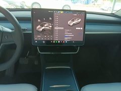 Tesla Model Y Rear-Wheel Drive - ფოტო 12
