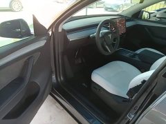 Tesla Model Y Rear-Wheel Drive - ფოტო 15