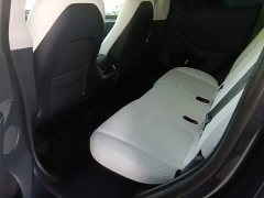 Tesla Model Y Rear-Wheel Drive - ფოტო 16