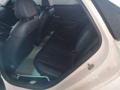 Hyundai Elantra 1.5L CVT GLX Elite - фото 16