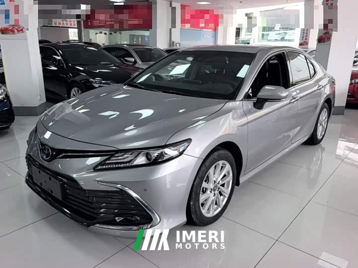 Toyota Camry 2.0G Luxury
