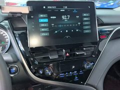 Toyota Camry 2.0G Luxury - ფოტო 12