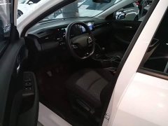 SAIC MG i5 1.5L Manual Comfort Edition - photo 14