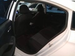 SAIC MG i5 1.5L Manual Comfort Edition - photo 16