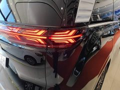 Denza D9 DM-i 1040 Premium - ფოტო 7