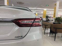 Toyota Camry 2.0G Luxury Edition - photo 7