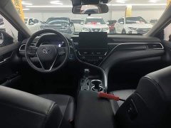 Toyota Camry 2.0G Luxury Edition - photo 9