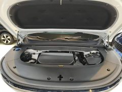 Li Auto L6 Pro Smart Refresh Edition - ფოტო 19