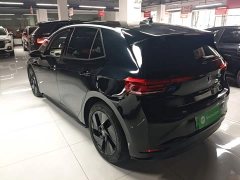 Volkswagen ID.3 Outstanding Edition - ფოტო 4