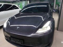 Tesla Model Y Rear-Wheel Drive - ფოტო 2