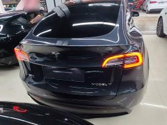 Tesla Model Y Rear-Wheel Drive - ფოტო 5