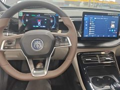 BYD Qin PLUS Champion Edition DM-i 55KM Leading - фото 9