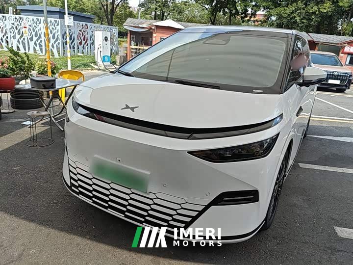 XPeng X9 Pure Electric 740 Extended Range Max - car from China