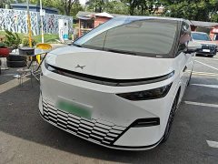 XPeng X9 Pure Electric 740 Extended Range Max - photo 1