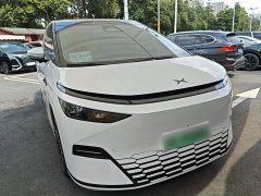 XPeng X9 Pure Electric 740 Extended Range Max - photo 3