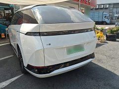 XPeng X9 Pure Electric 740 Extended Range Max - photo 4