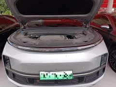 Li Auto Ideal L8 Air - ფოტო 19