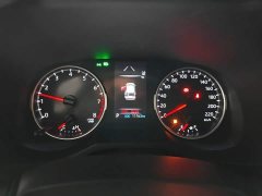 Toyota RAV4 2.0L CVT FWD Urban Edition - фото 11