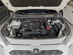 Toyota RAV4 2.0L CVT FWD Urban Edition - фото 19