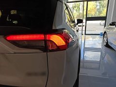 Toyota RAV4 2.0L CVT FWD Urban Edition - фото 7