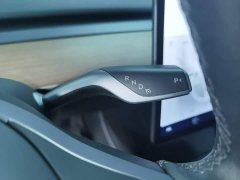 Tesla Model Y Rear-Wheel Drive - фото 13