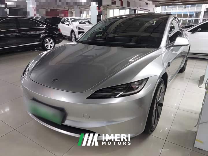Tesla Model 3 Rear-Wheel Drive