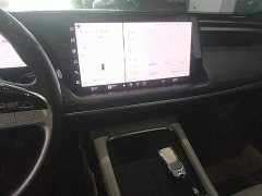 XPeng P7 P7i 702 Max - ფოტო 12