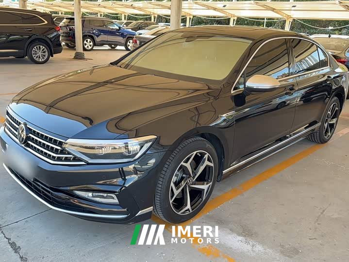 Volkswagen Magotan 2 Million Units Celebration Edition 330TSI DSG Luxury